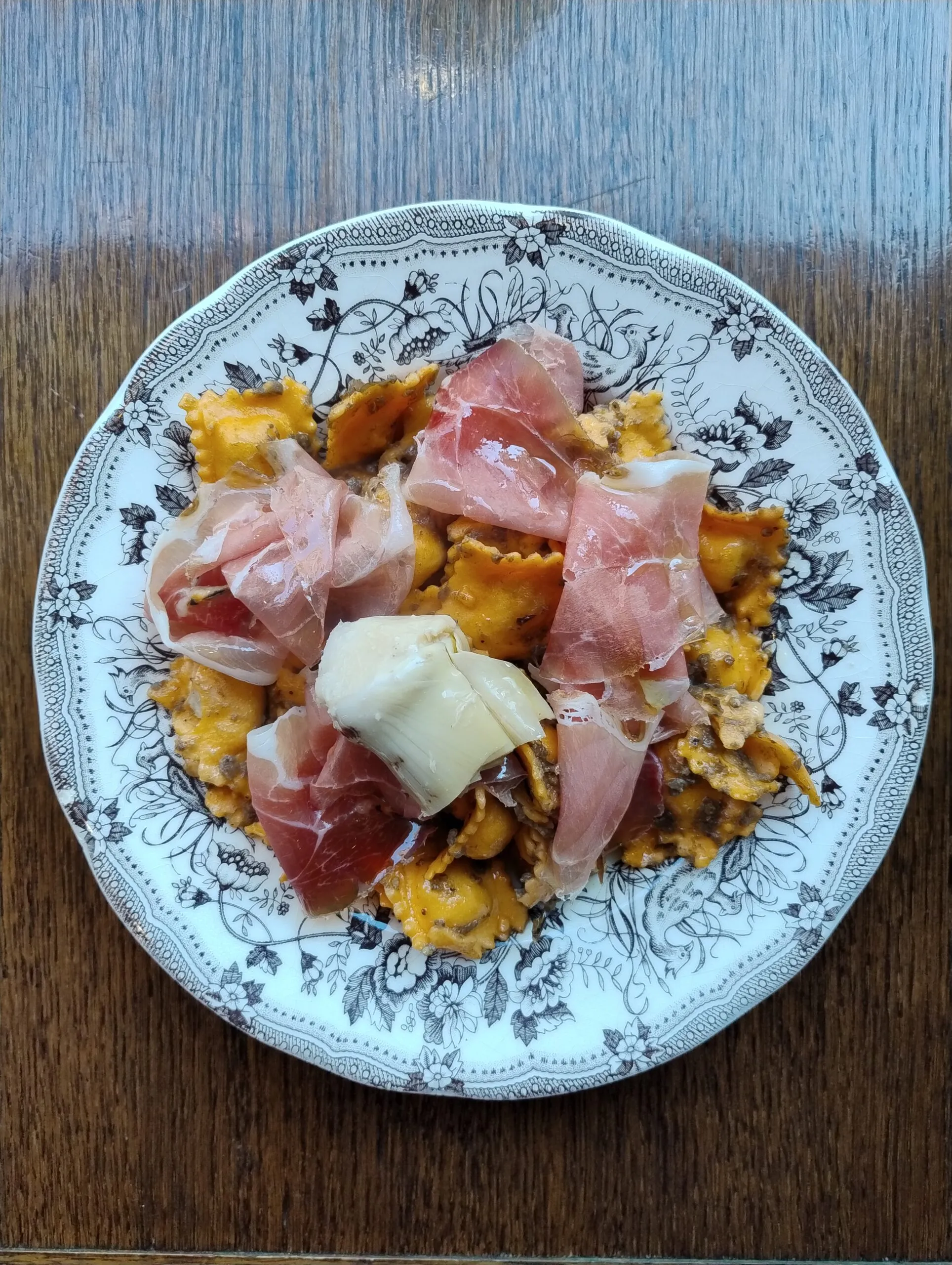 Assiette de charcuterie et de fromages